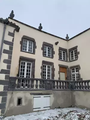 Chantier en cour : Réhabilitation de la future annexe de la mairie de Chateaugay (63)